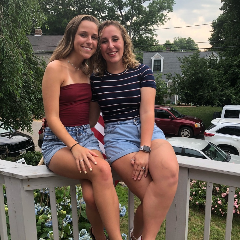 Meet your Posher, Emily